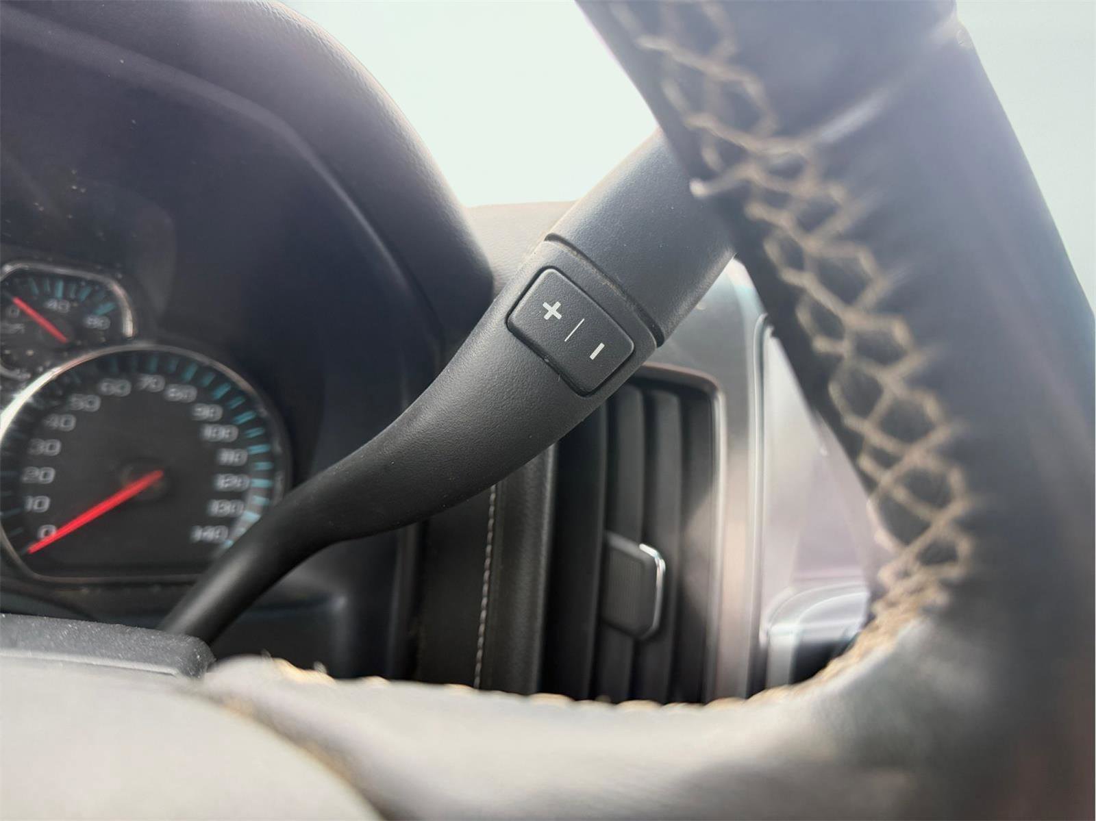 Used 2015 Chevrolet Silverado 2500 LTZ image 31