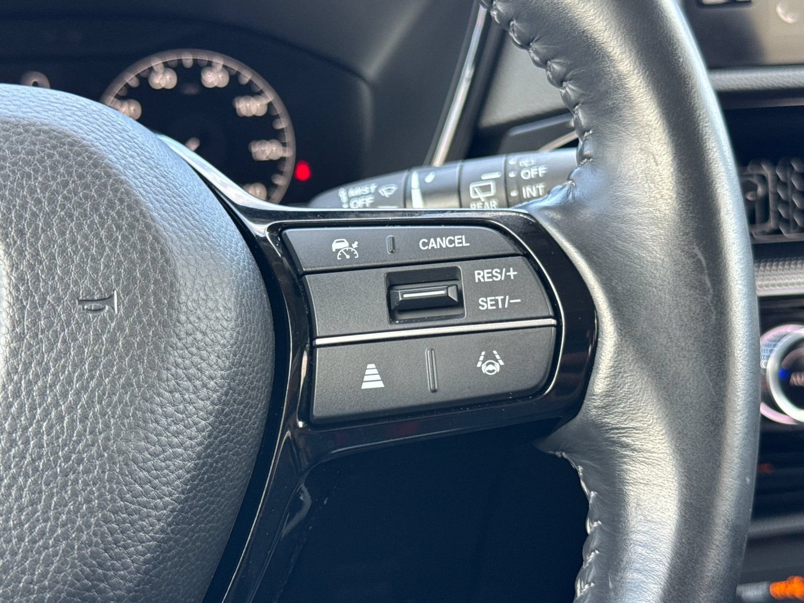 Used 2023 Honda CR-V EX-L image 34