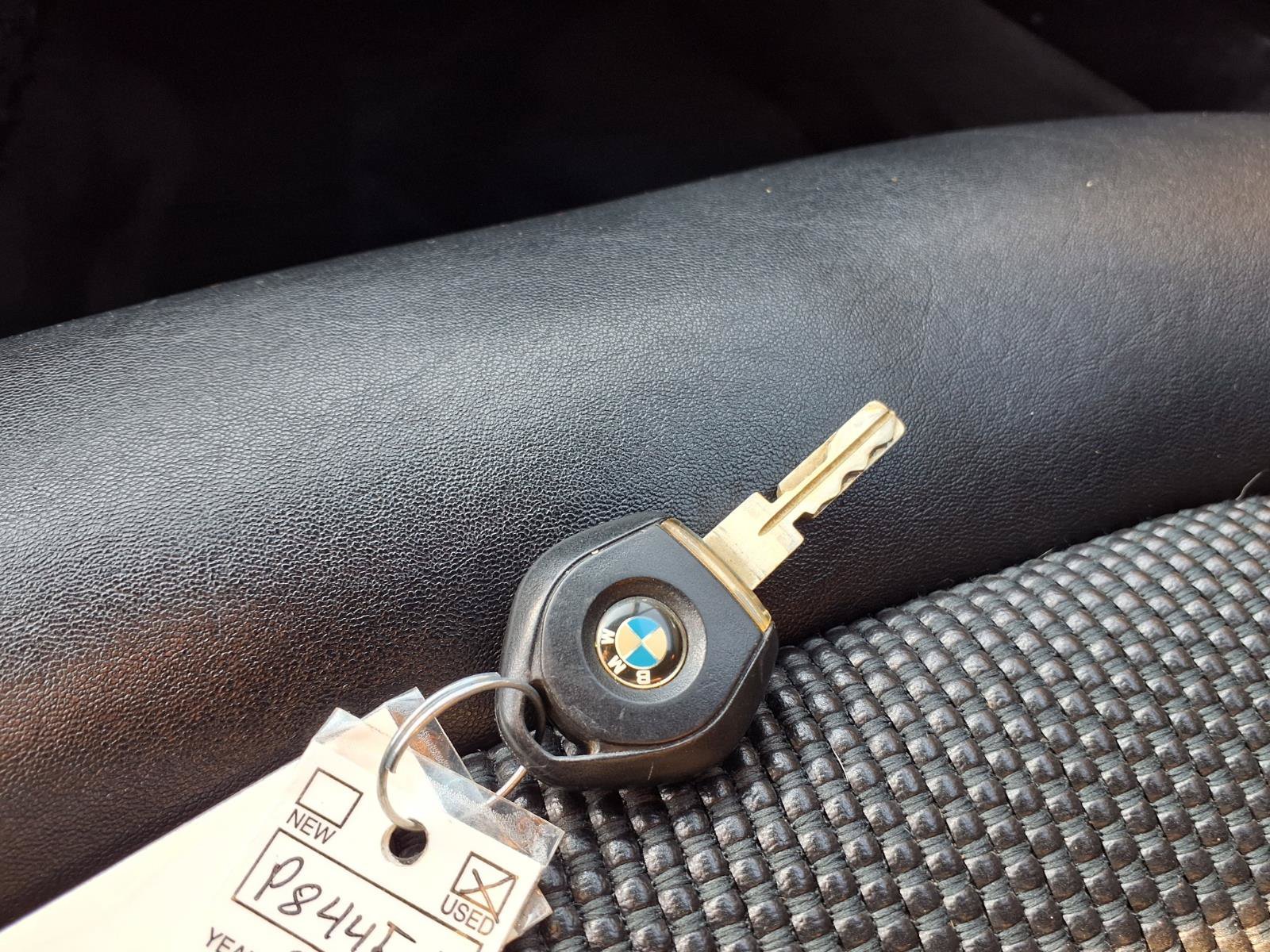 Used 2000 BMW Z3 2.5i RWD image 12