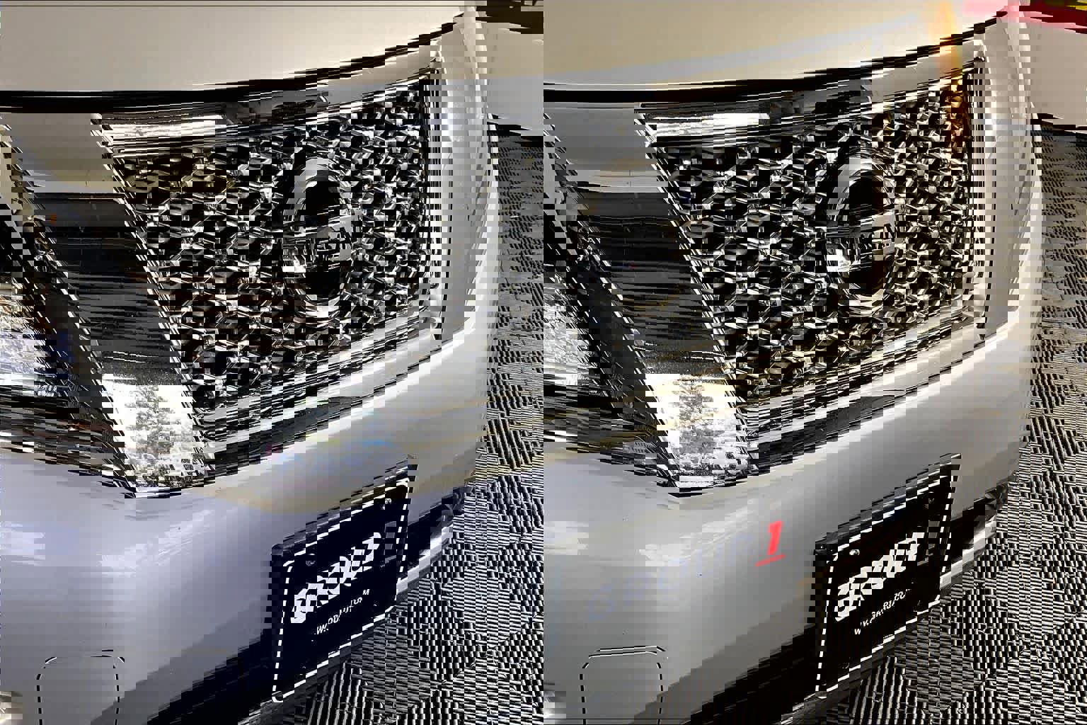 Used 2015 Nissan Pathfinder SL w/ Trailer Tow Package image 27