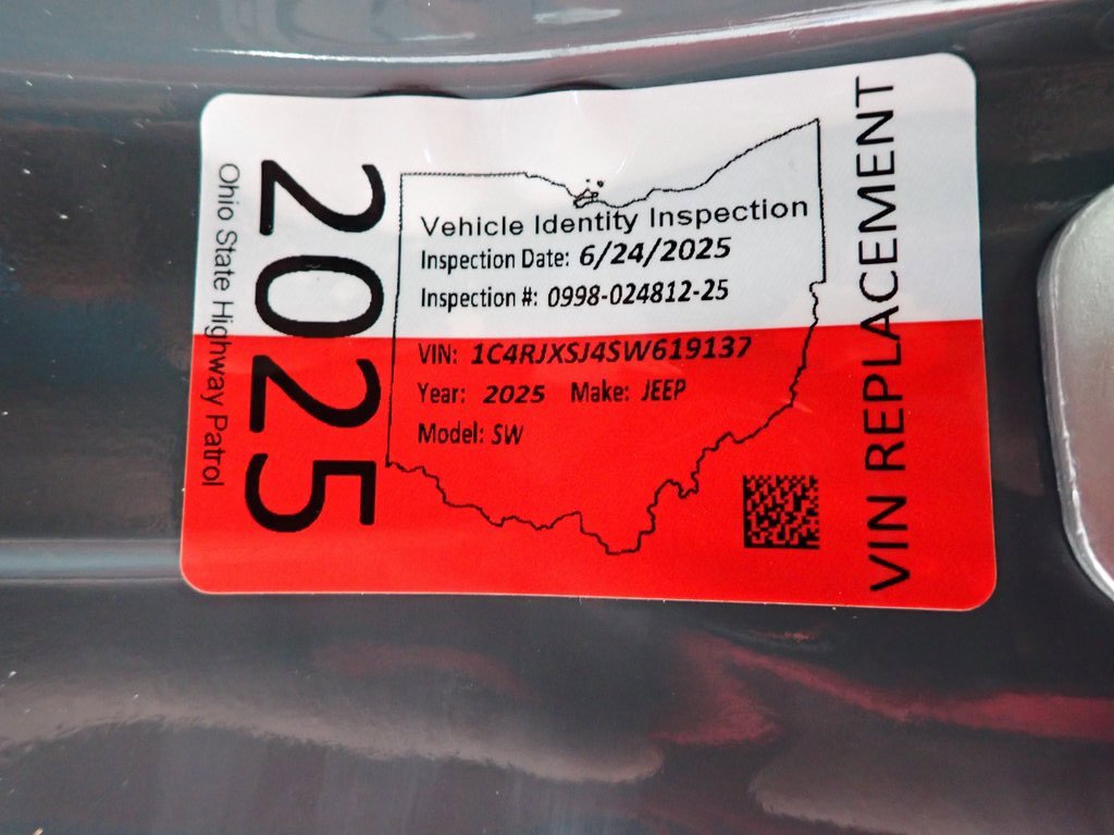 New 2025 Jeep Wrangler Unlimited Rubicon 392 image 24