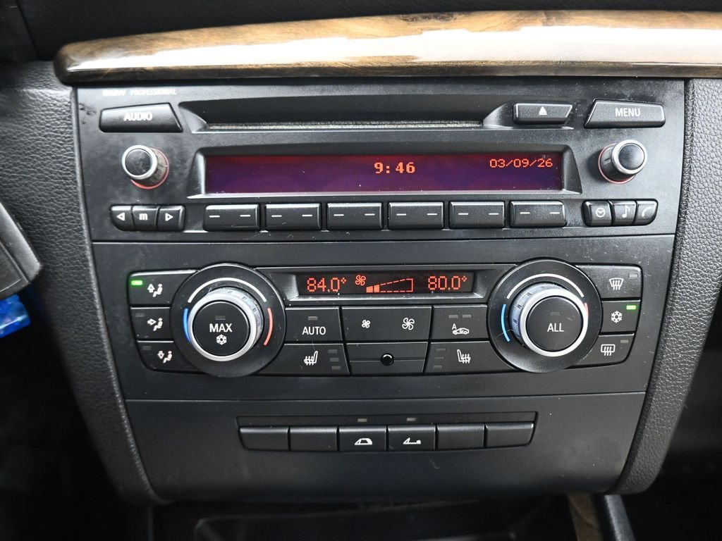 Used 2012 BMW 135i Convertible image 17