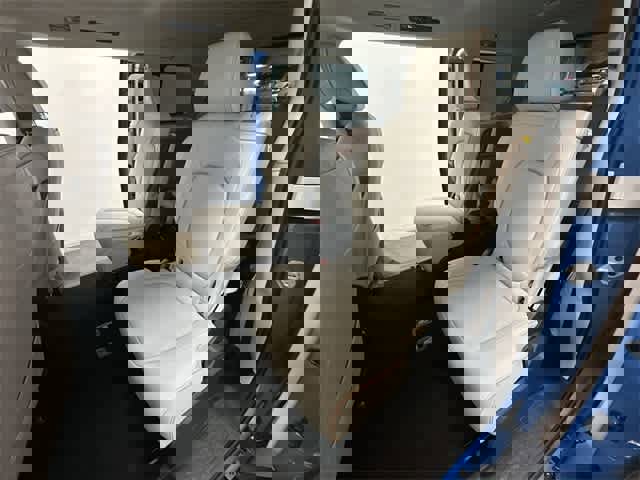 New 2025 Volkswagen ID. Buzz Pro S Plus image 18