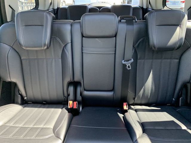 Used 2015 Mercedes-Benz GL 450 4MATIC image 31