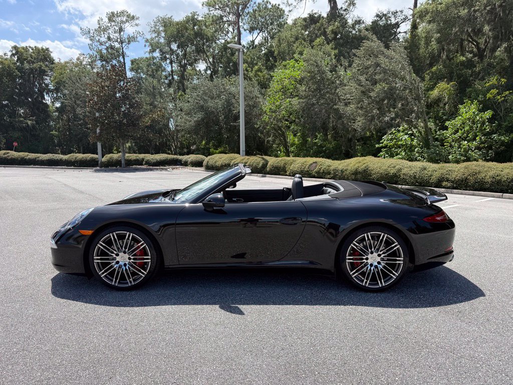Certified 2015 Porsche 911 Carrera S RWD image 2