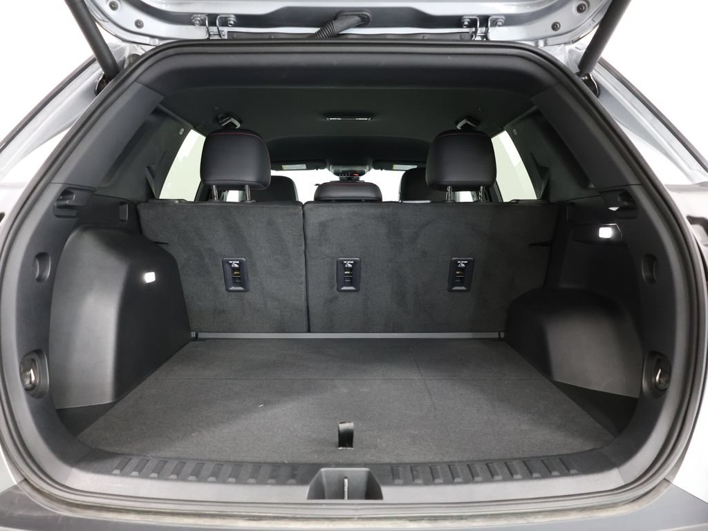 Used 2025 Chevrolet Equinox RS w/ Safety and Technology Package AWD/4WD image 26