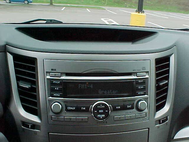 Used 2010 Subaru Legacy 2.5i Premium AWD/4WD image 21