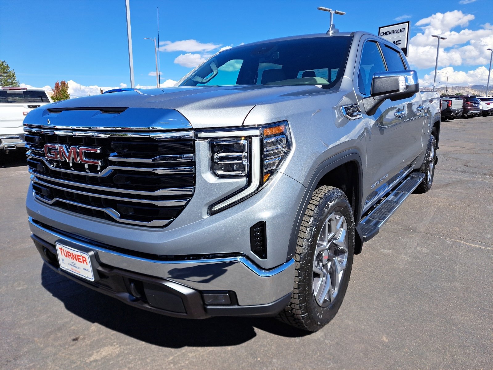 New 2026 GMC Sierra 1500 SLT w/ SLT Premium Package image 12