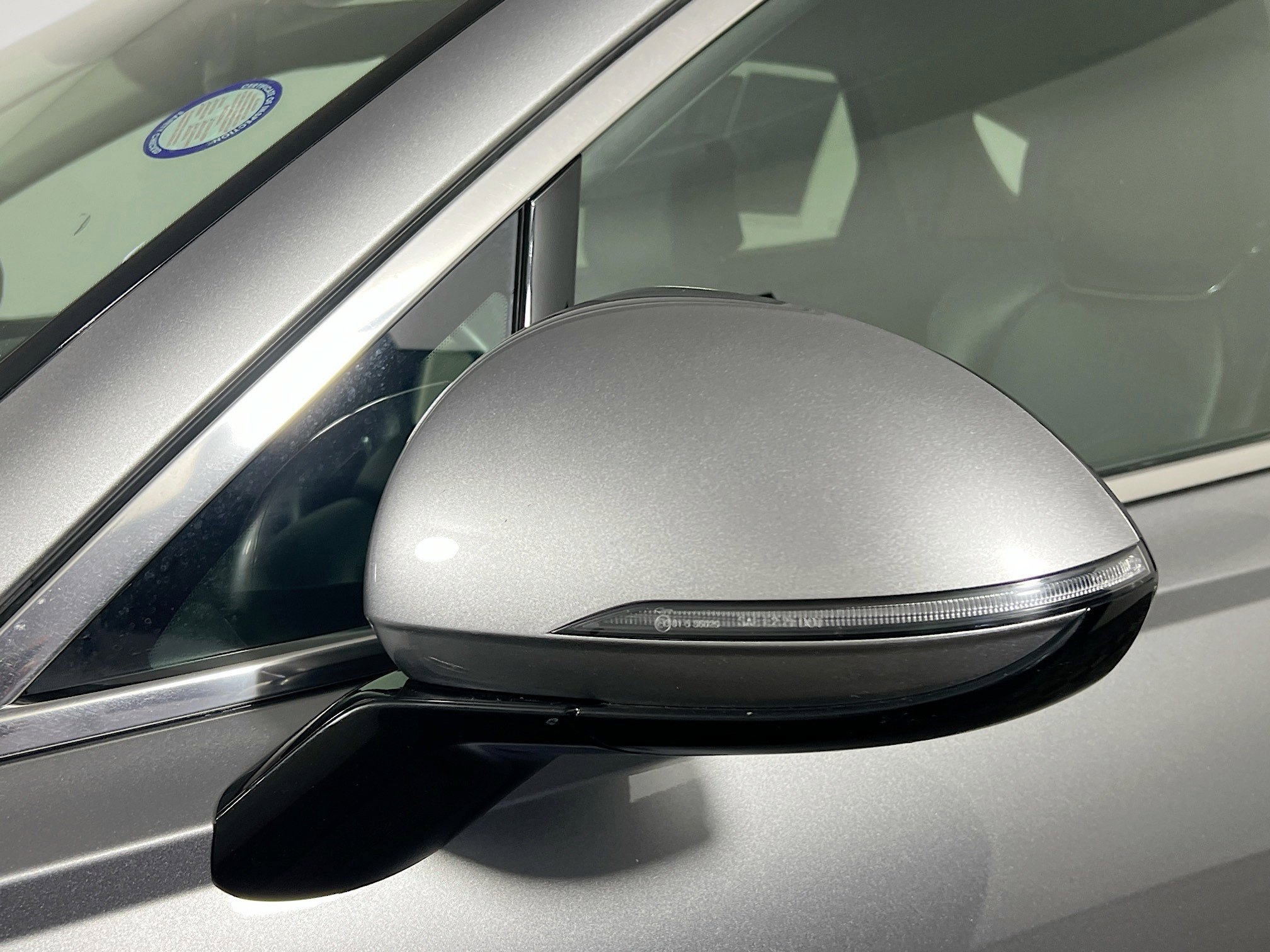 Used 2025 Genesis GV70 2.5T AWD/4WD image 12