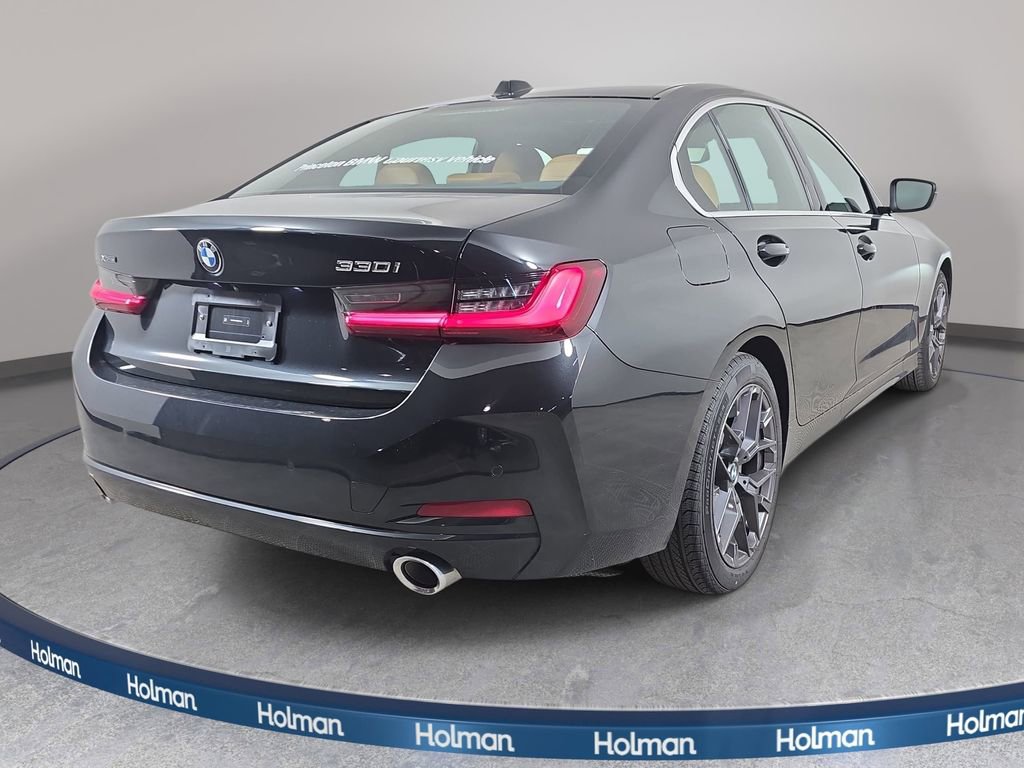 Used 2025 BMW 330i xDrive Sedan w/ Premium Package image 6