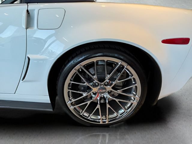 Used 2013 Chevrolet Corvette 427 w/ 1SC Preferred Equipment Group RWD image 17