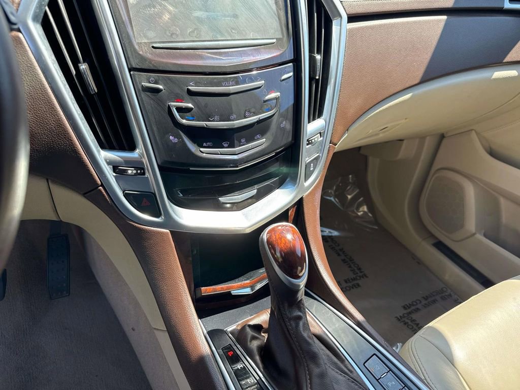 Used 2014 Cadillac SRX Luxury w/ Driver Awareness Package image 9