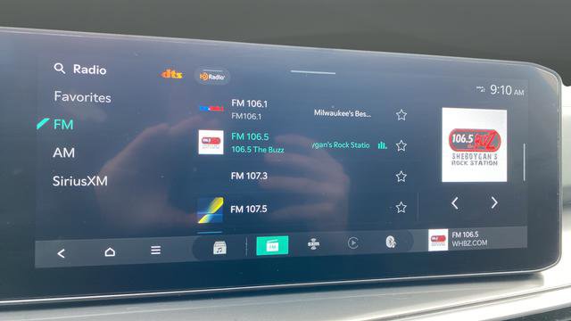 Certified 2025 Kia Sorento LX FWD image 12