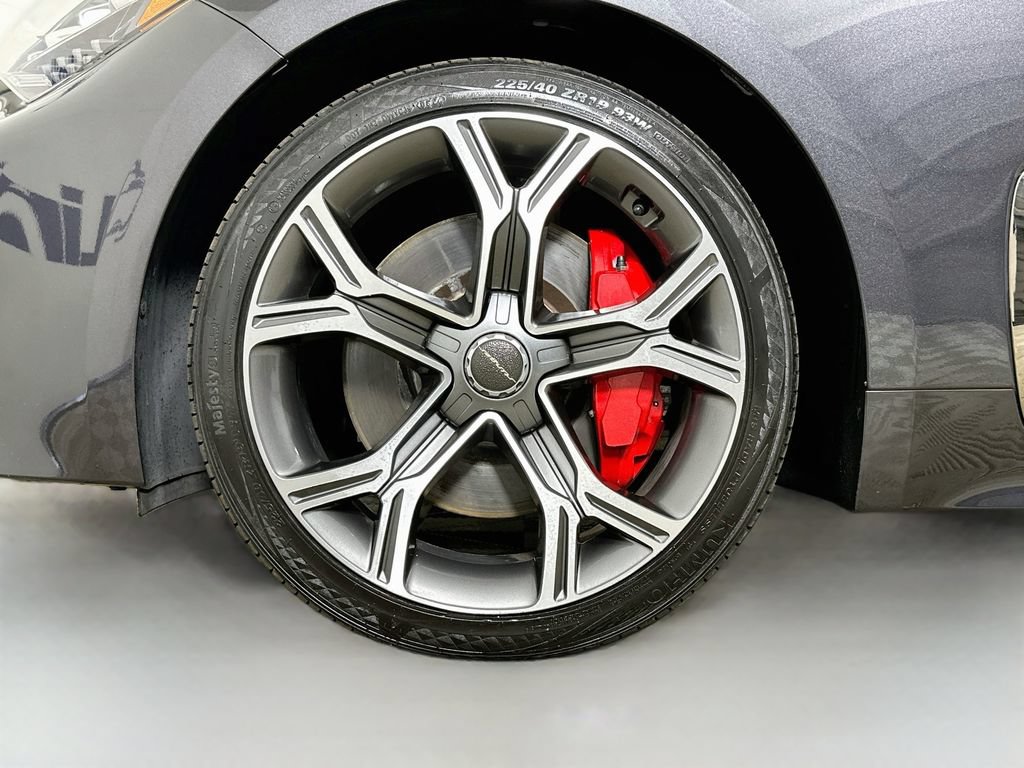 Used 2020 Kia Stinger GT1 RWD image 39