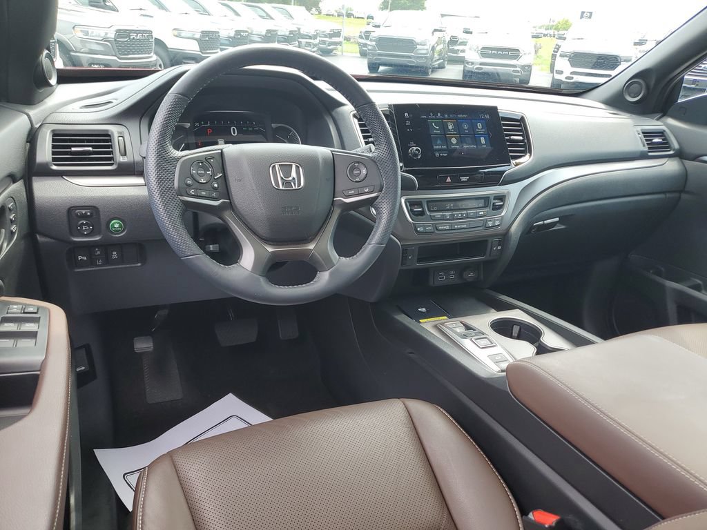 Used 2024 Honda Passport EX-L image 10