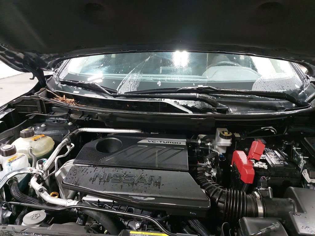 Certified 2025 Nissan Rogue SV image 30