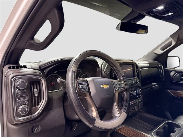 Used 2019 Chevrolet Silverado 1500 High Country image 11