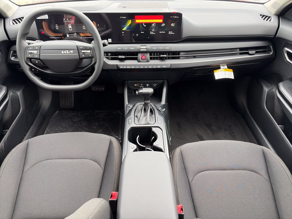 New 2026 Kia K4 FWD image 9