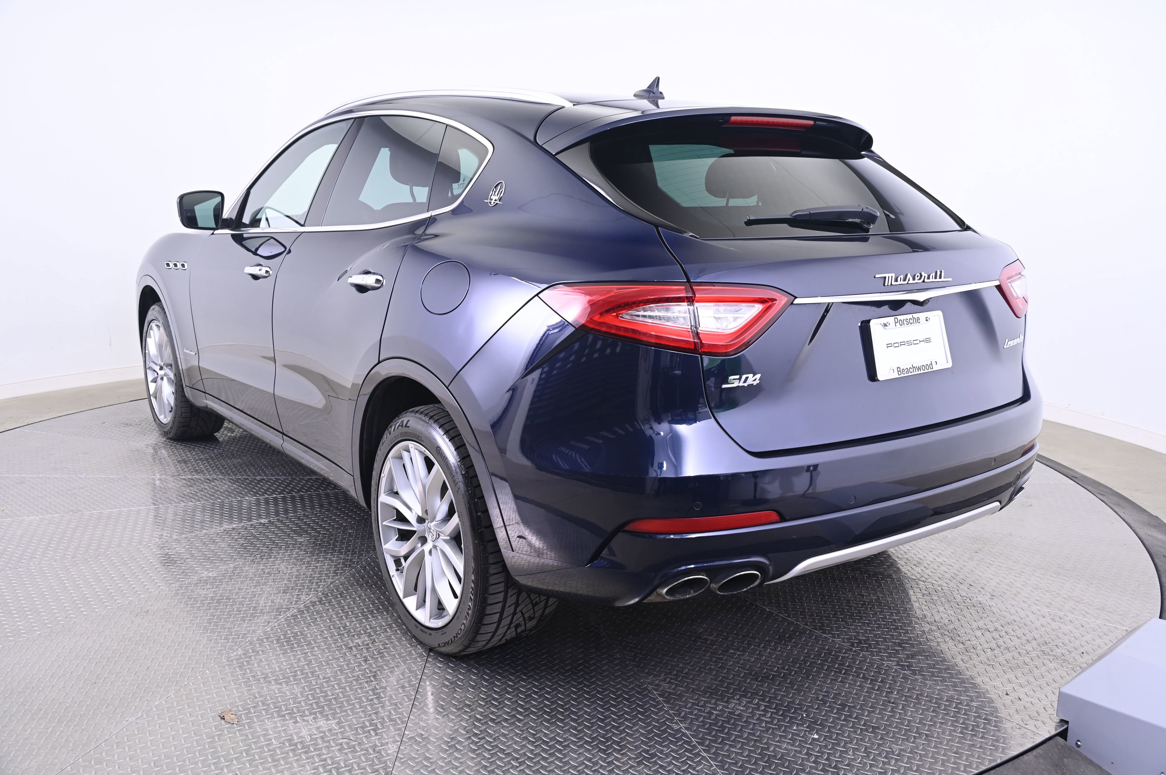 Used 2020 Maserati Levante S GranLusso AWD/4WD image 3