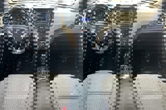 Used 2017 Hyundai Santa Fe Sport image 15