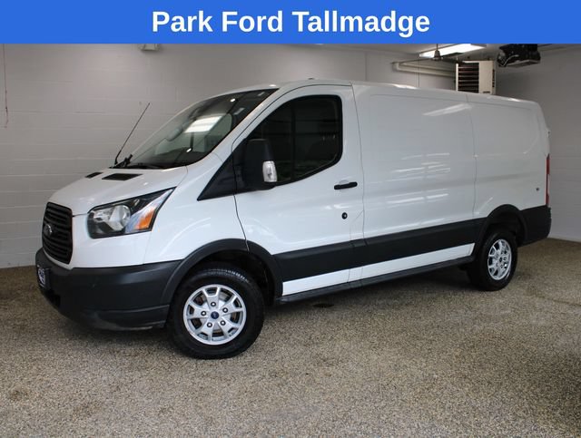 Used 2016 Ford Transit 250 130 Low Roof RWD image 1