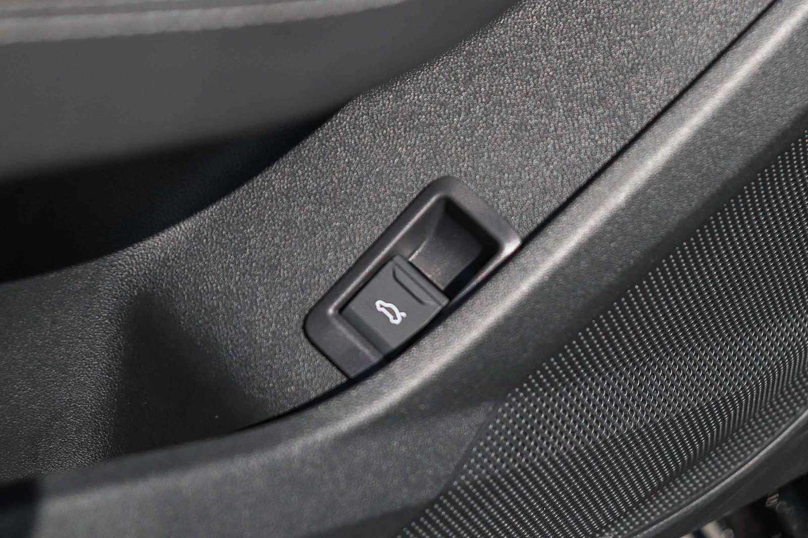 Used 2025 Audi A5 2.0T Premium Plus w/ Premium Plus image 27