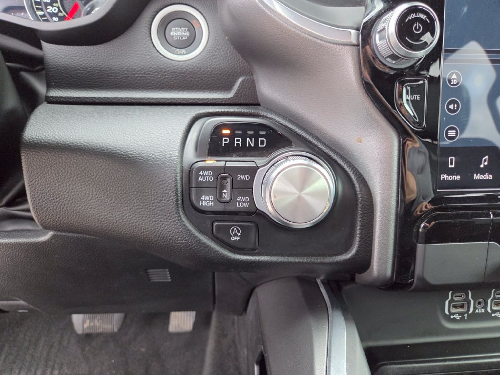 Used 2023 RAM 1500 Laramie AWD/4WD image 30