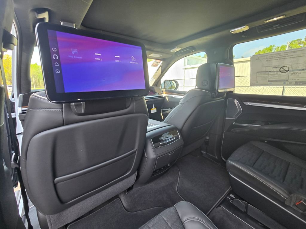 New 2026 Cadillac Escalade ESV Platinum Sport w/ LPO, ONYX Package image 18