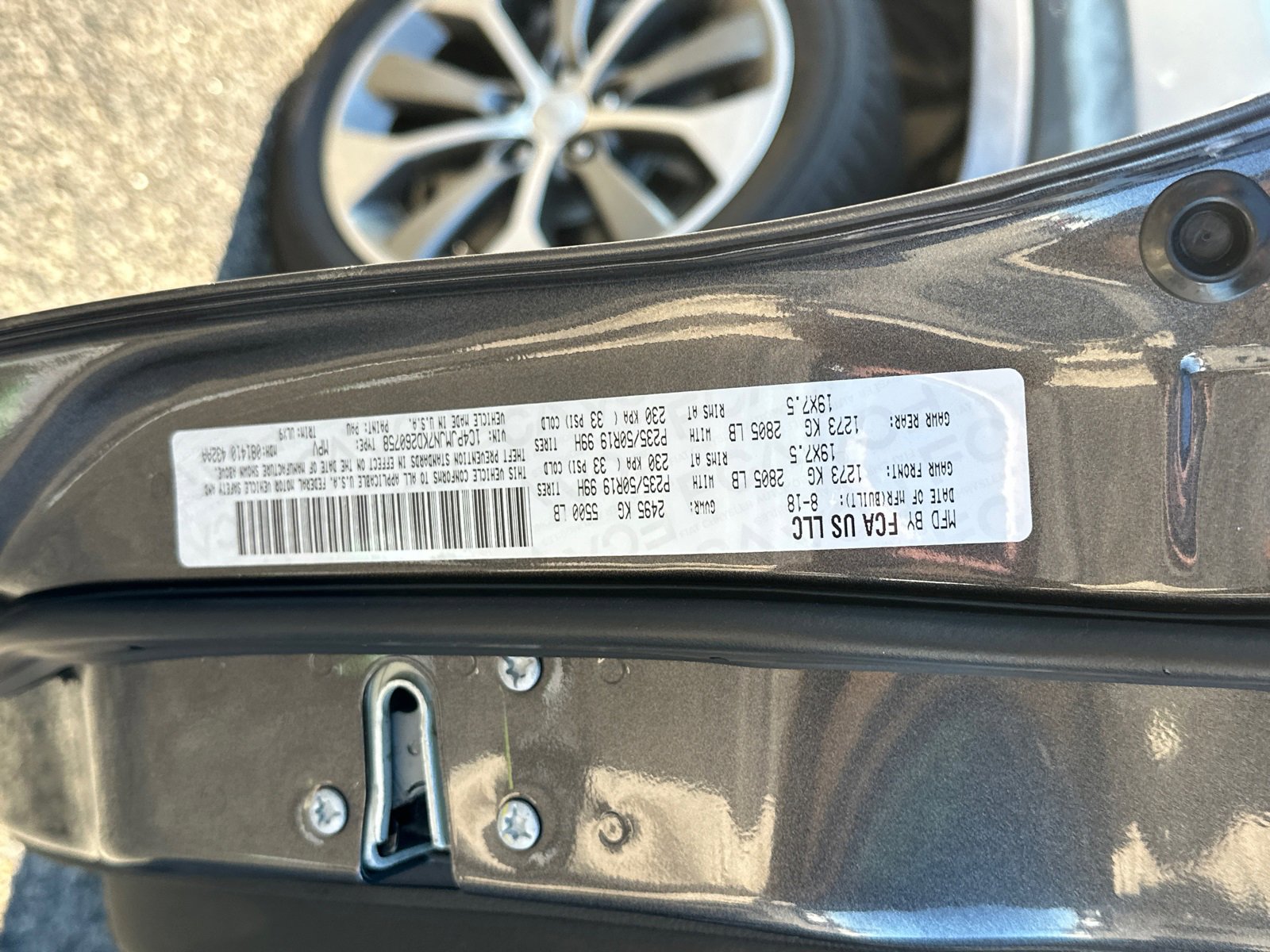 Used 2019 Jeep Cherokee Overland w/ Technology Group image 36