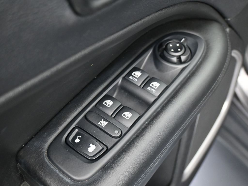 Used 2021 Jeep Compass Latitude image 13
