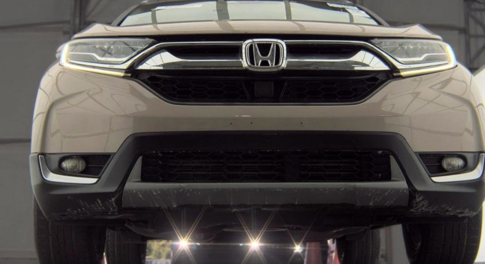 Used 2017 Honda CR-V Touring image 3