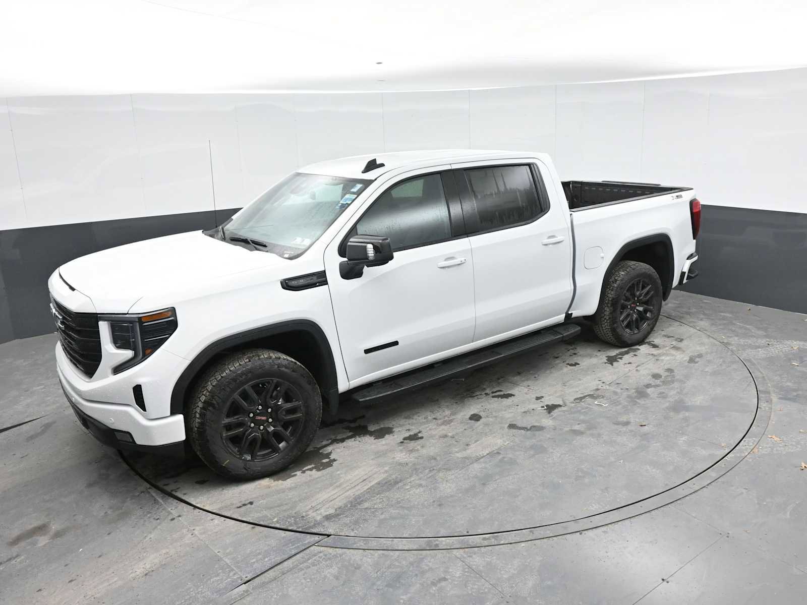 New 2026 GMC Sierra 1500 Elevation w/ Elevation Premium Package AWD/4WD image 30