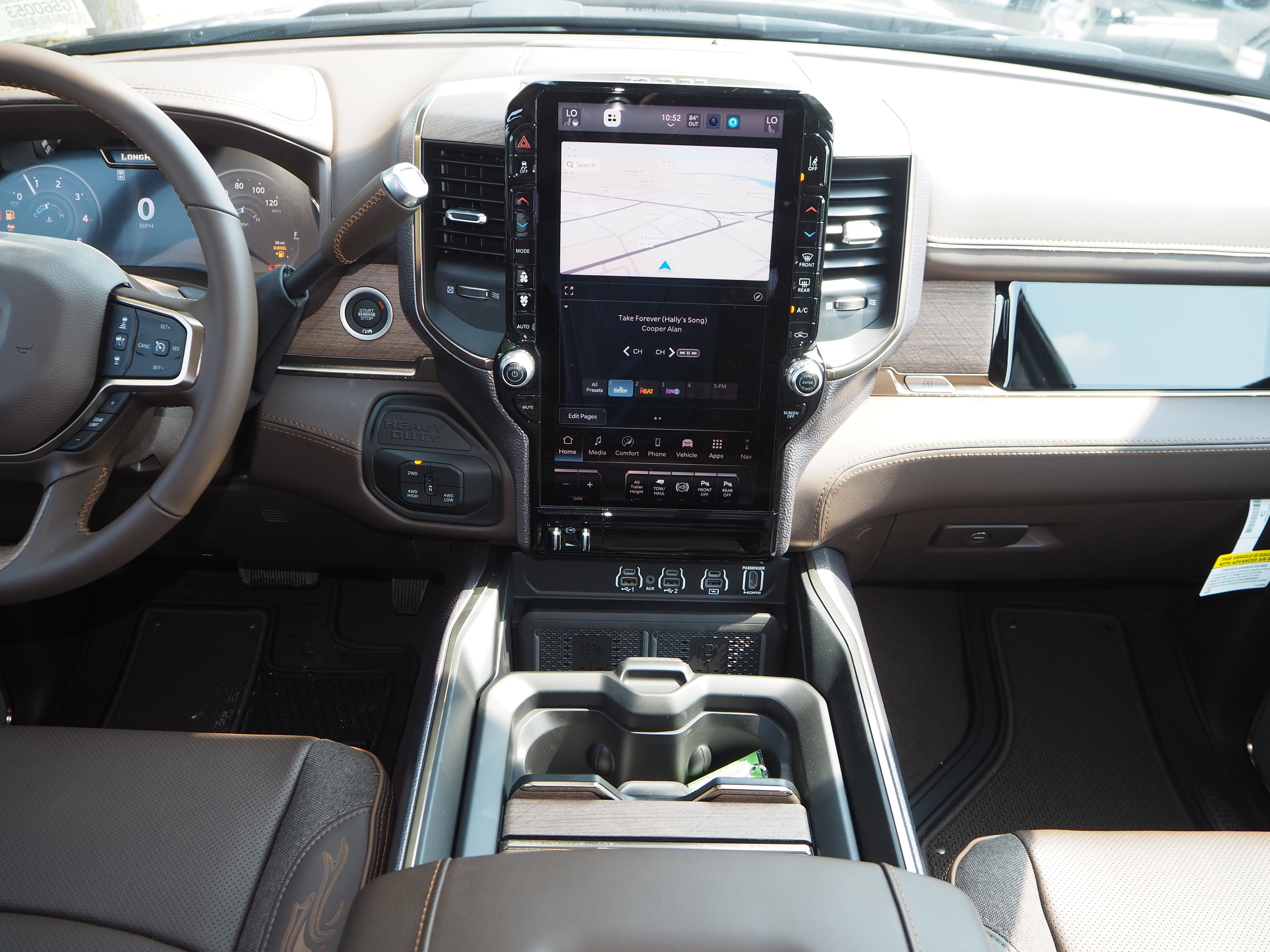 New 2025 RAM 2500 Limited AWD/4WD image 19