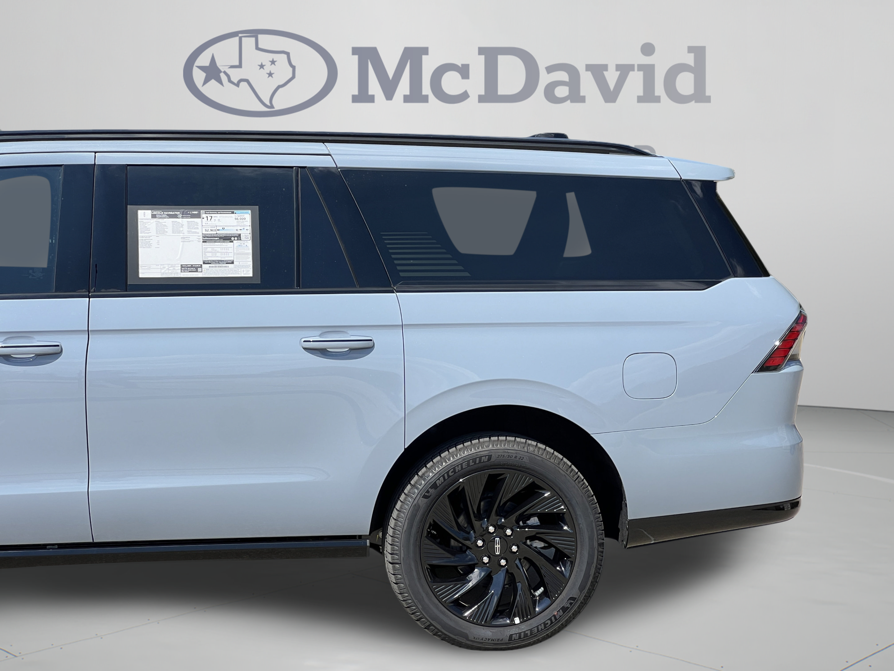 New 2026 Lincoln Navigator L Reserve w/ Jet Appearance Package AWD/4WD image 28