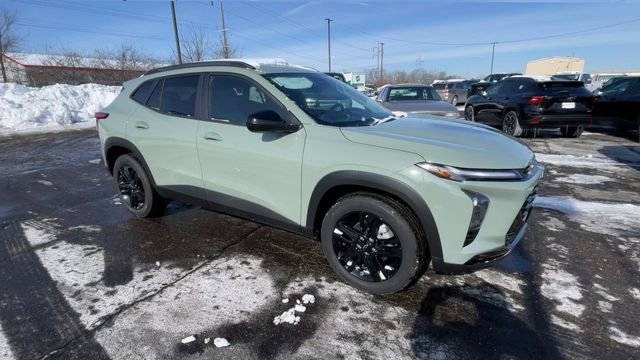 New 2026 Chevrolet Trax ACTIV w/ Sunroof Package image 3
