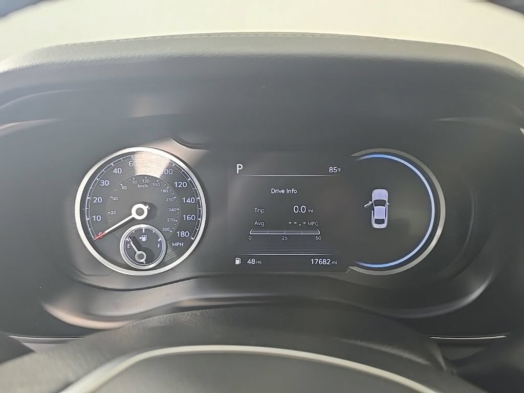 Used 2023 Genesis G70 2.0T RWD image 16