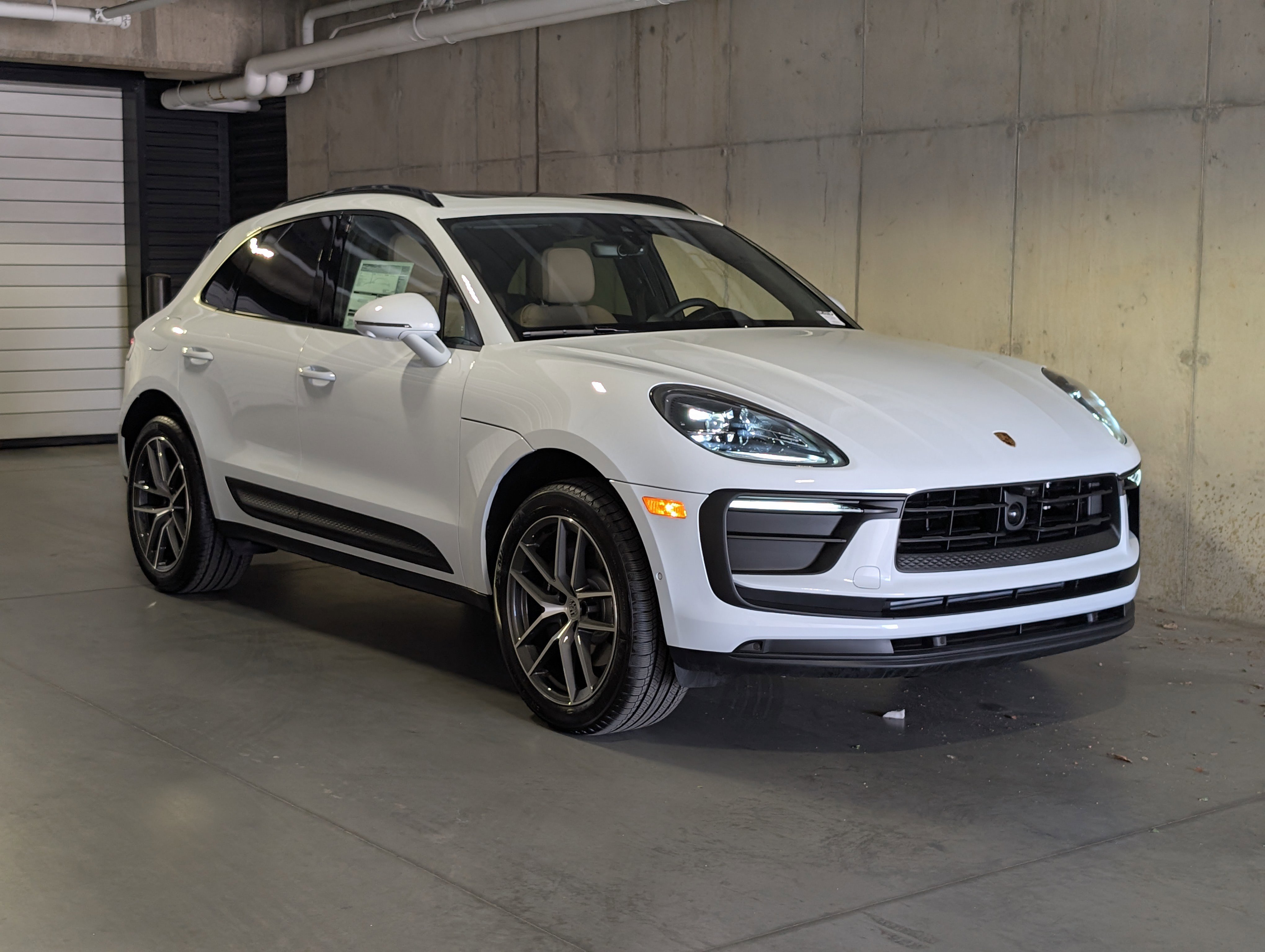 New 2026 Porsche Macan AWD/4WD image 11
