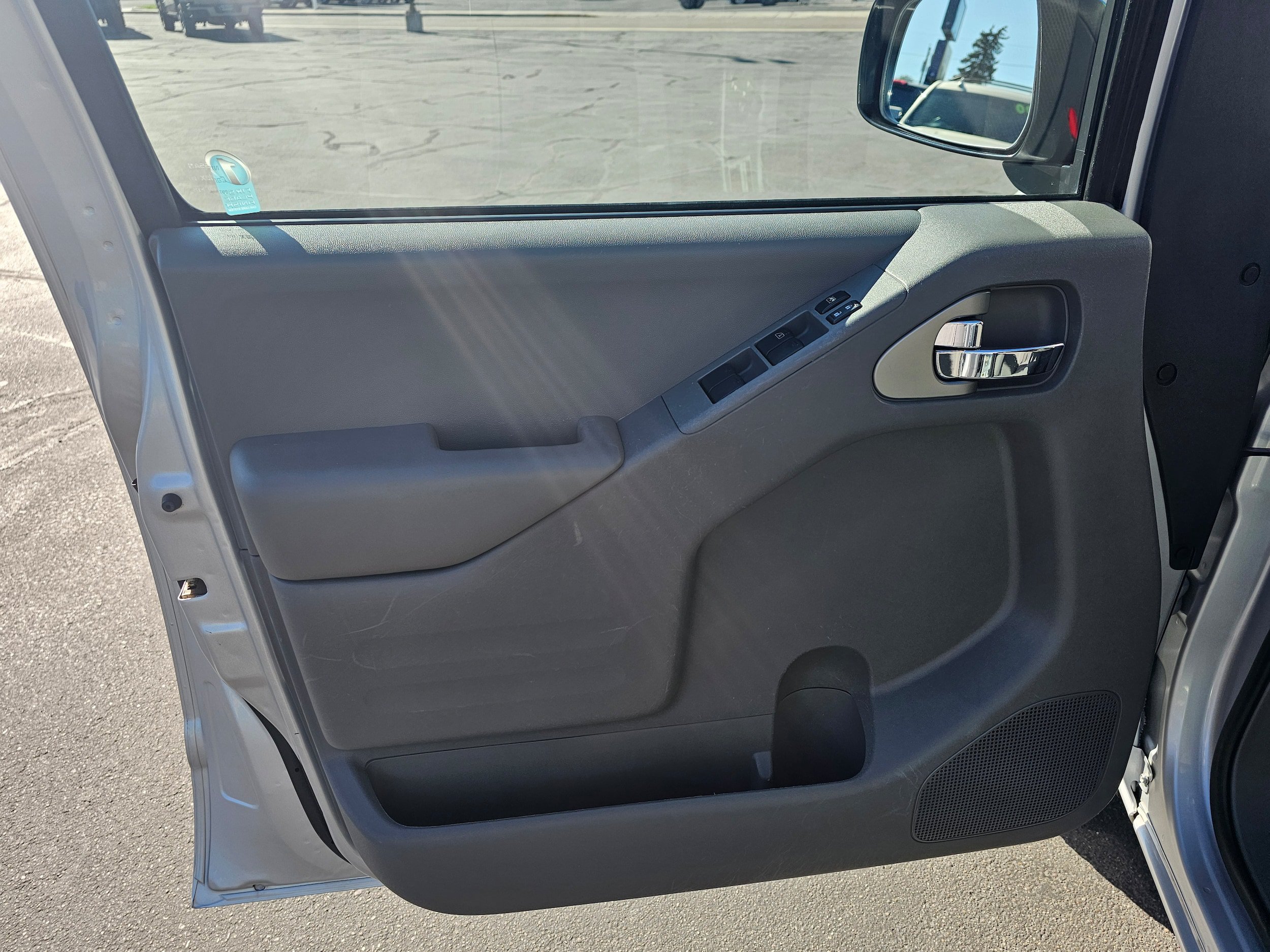 Used 2019 Nissan Frontier SV RWD image 10