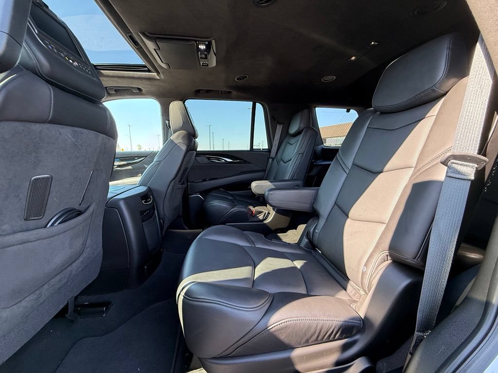 Used 2019 Cadillac Escalade Platinum AWD/4WD image 27