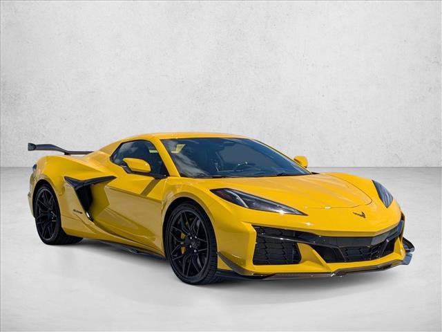 Used 2025 Chevrolet Corvette Z06 w/ Z07 Performance Package RWD image 3