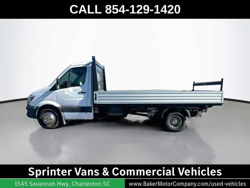 Used 2015 Freightliner Sprinter 3500 RWD image 2