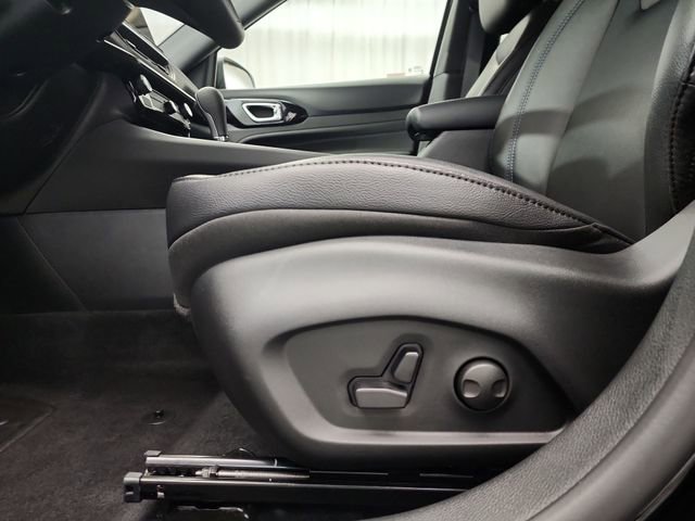 New 2026 Jeep Compass Limited image 15