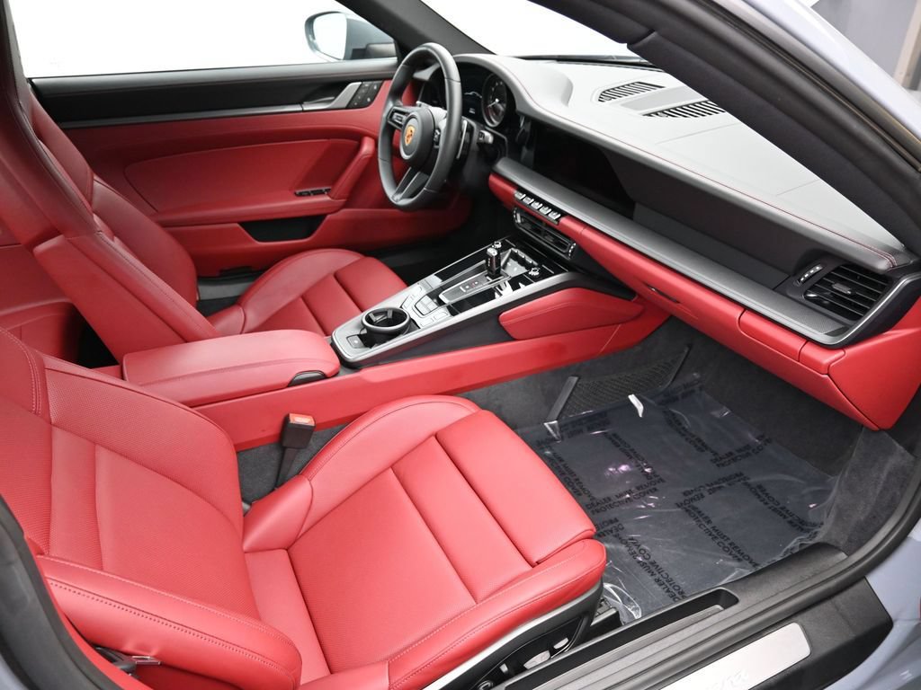 Certified 2024 Porsche 911 Carrera RWD image 9