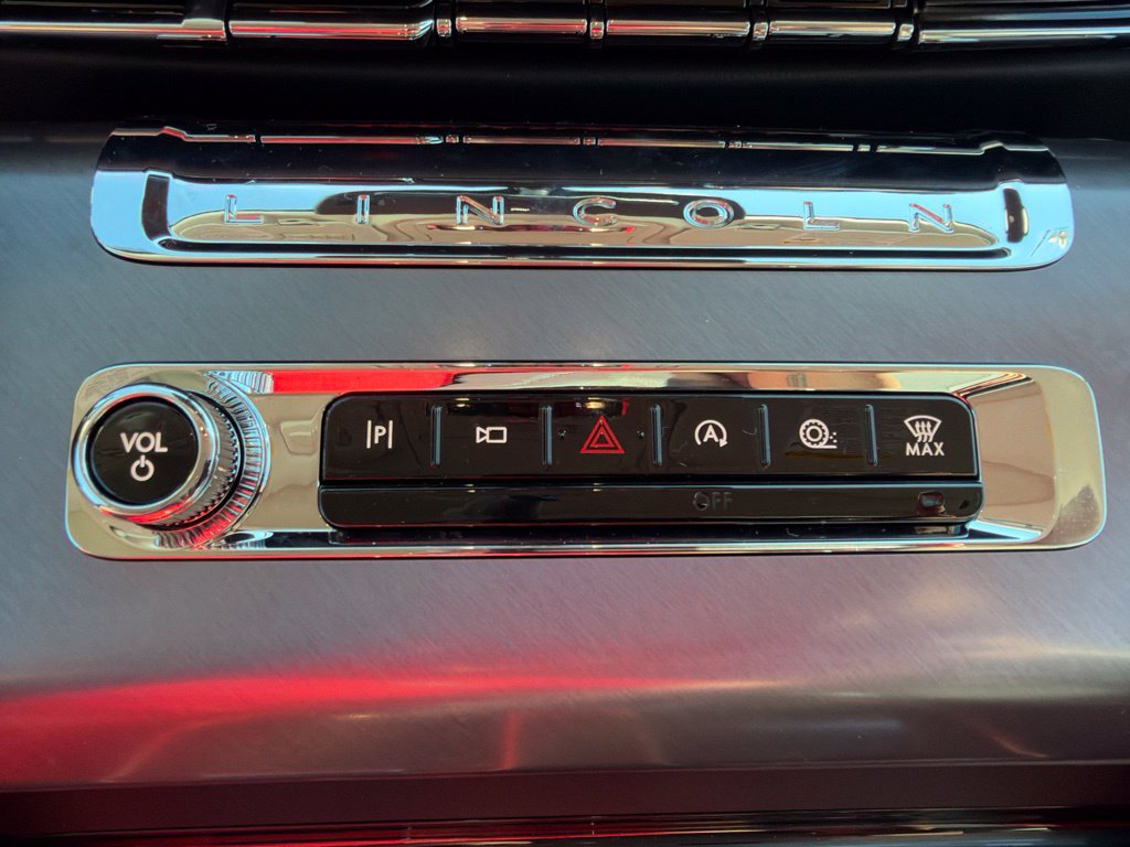 New 2027 Lincoln Aviator AWD image 23