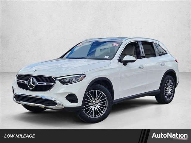 Used 2026 Mercedes-Benz GLC 300 image 1