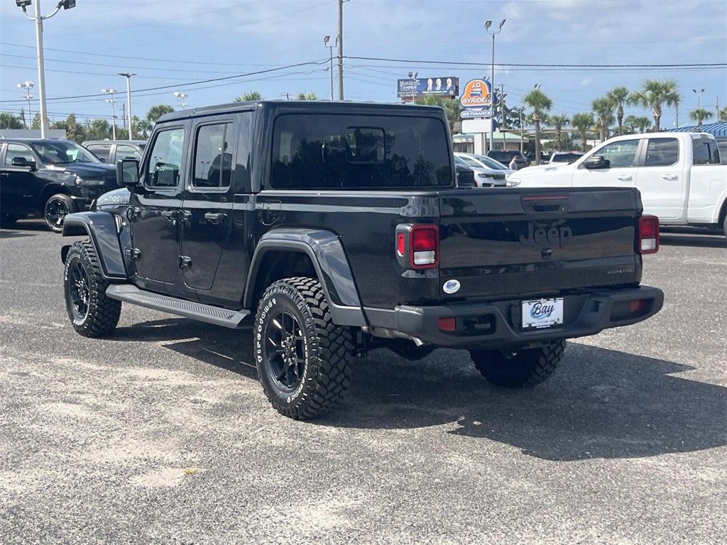 New 2025 Jeep Gladiator Sport image 3