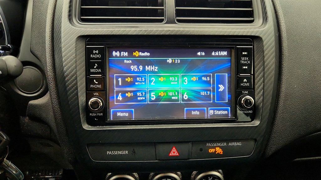 Used 2024 Mitsubishi Outlander Sport LE image 16