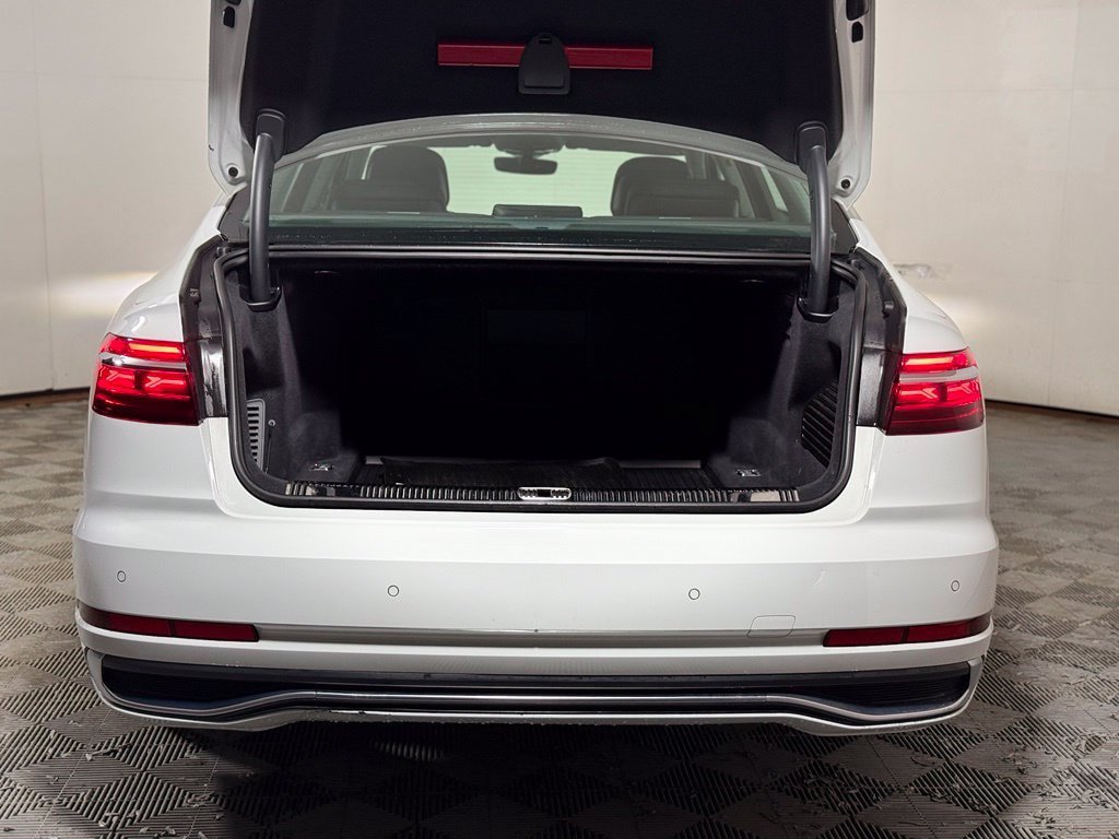 Used 2023 Audi A8 L 3.0T AWD/4WD image 6