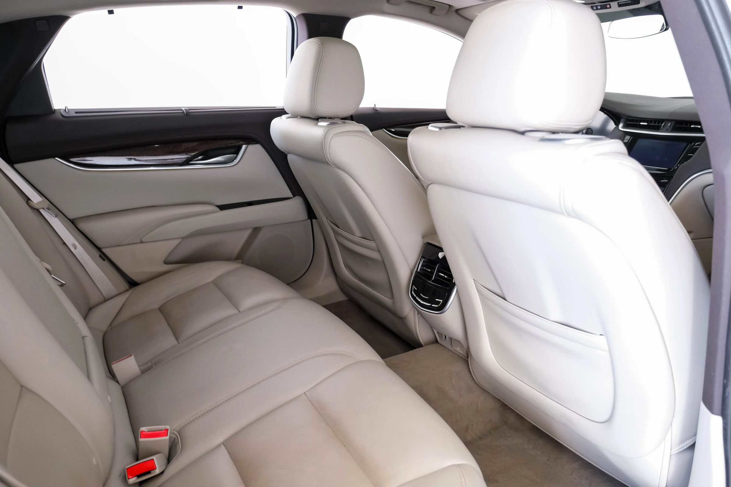 Used 2016 Cadillac XTS Premium FWD image 36