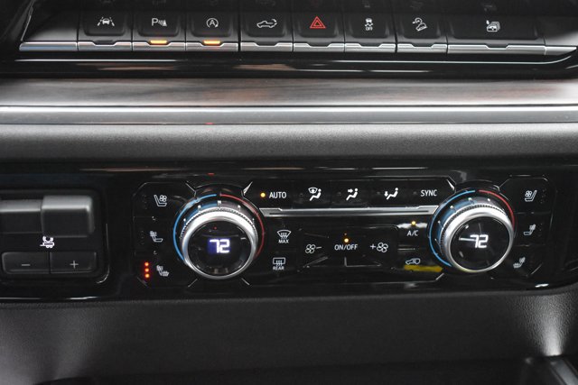 Used 2023 GMC Sierra 1500 SLT image 27